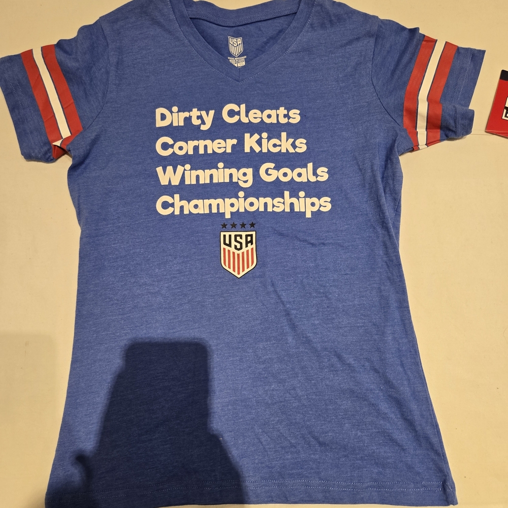 NWT Team USA Soccer Youth Girls Graphic T-Shirt Blue Size M
